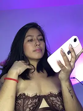 EmmaRossem online show from 17, 10, 2025