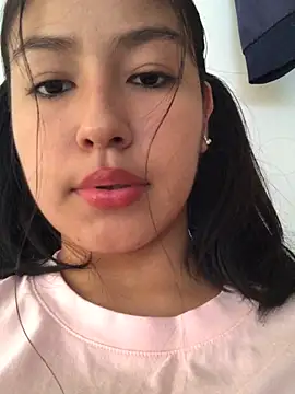 EmmaRossem online show from 24, 11, 2025