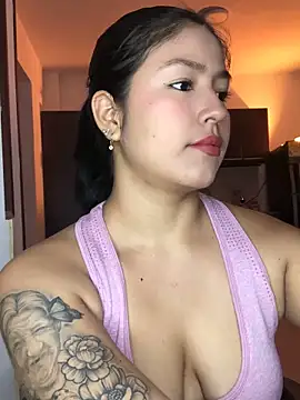 EmmaRossem online show from 4, 12, 2025