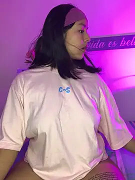 EmmaRossem online show from 9, 10, 2025