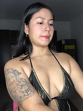 EmmaRossem online show from 27, 11, 2025