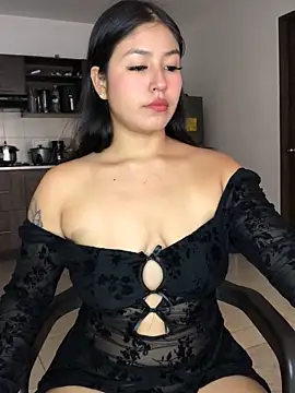 EmmaRossem online show from 5, 11, 2025