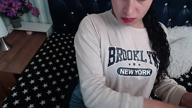 Scarlett Keaton online show from 22, 9, 2025