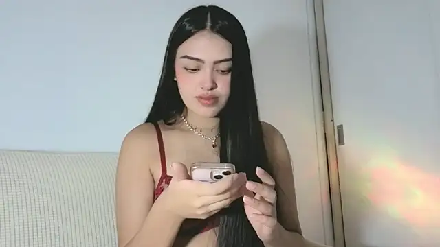 Sweet-Sophiee online show from 24, 4, 2026