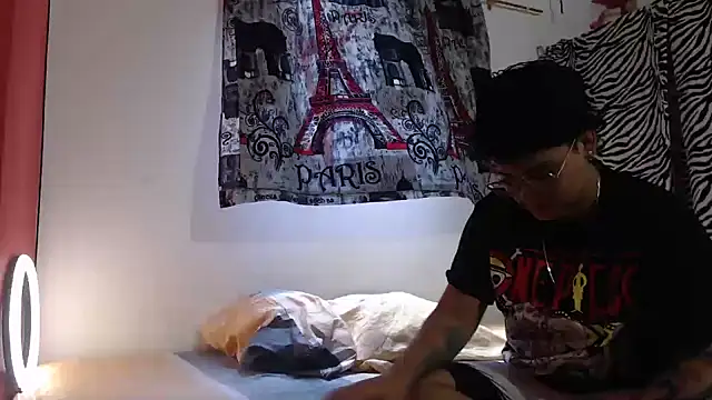 Snapshot of SHARLOTTE_MORGAN chatting on 26, 10, 2025 SHARLOTTE MORGAN online show from 26, 10, 2025