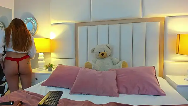 Snapshot of AmbarSantany chatting on 19, 3, 2025 AmbarSantany online show from 19, 3, 2025