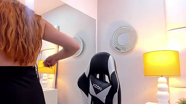 Snapshot of AmbarSantany chatting on 12, 3, 2025 AmbarSantany online show from 12, 3, 2025