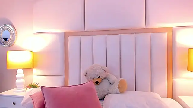 Snapshot of AmbarSantany chatting on 11, 3, 2025 AmbarSantany online show from 11, 3, 2025