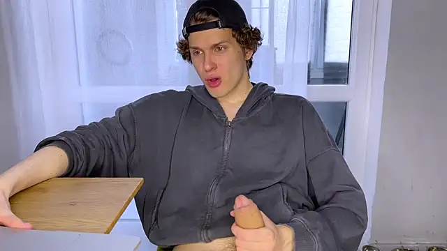 alyx garden online show from 8, 4, 2026