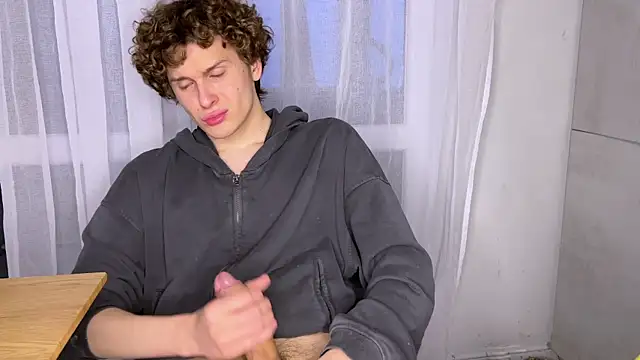 alyx garden online show from 3, 4, 2026