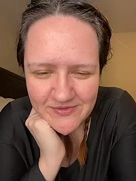 Snapshot of Kinkbitch25 chatting on 17, 12, 2025 Kinkbitch25 online show from 17, 12, 2025