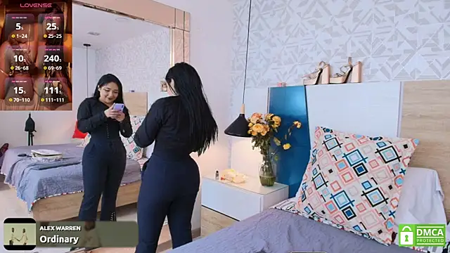 Megansttein  online show from 8, 9, 2025