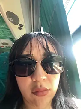 Megansttein  online show from 3, 11, 2025