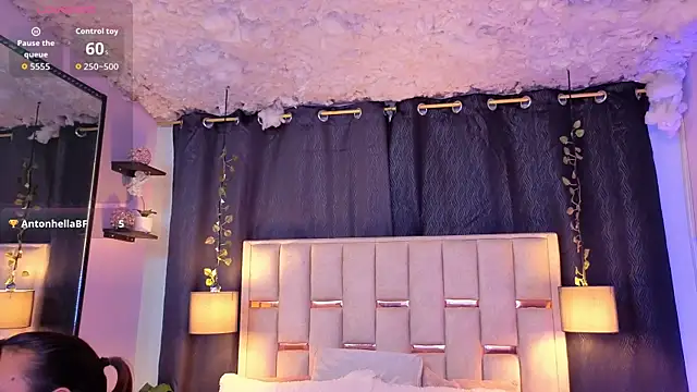 Nathan Smith  online show from 16, 9, 2025