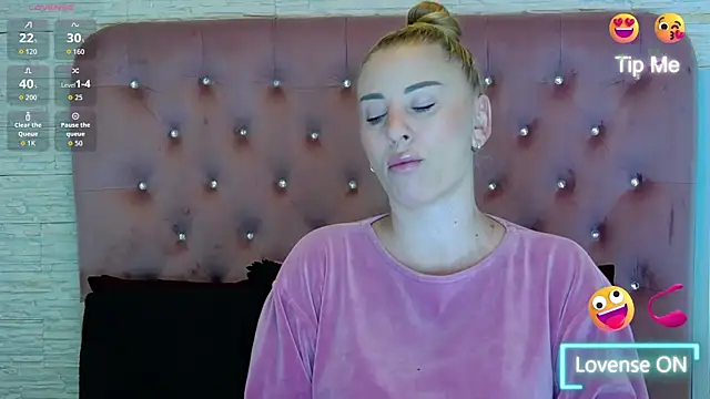 KikiSweet08 online show from 20, 11, 2025