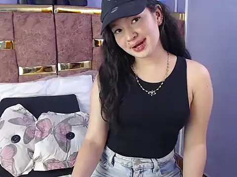 lilimini032 online show from 4, 12, 2025