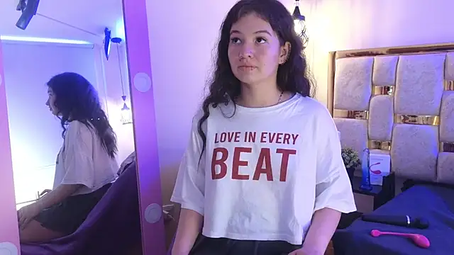 lilimini032 online show from 16, 3, 2026