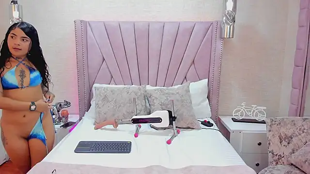 AntonellaScotth online show from 6, 3, 2025