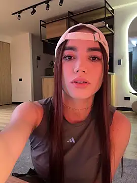 carolynnetrujillo online show from 2, 10, 2025