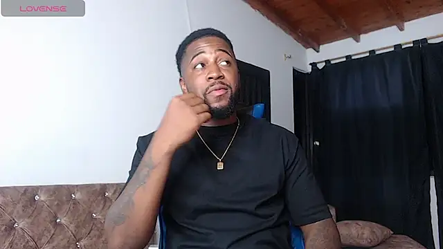 Snapshot of Drake_Nassir4 chatting on 10, 7, 2026 Drake Nassir4 online show from 10, 7, 2026