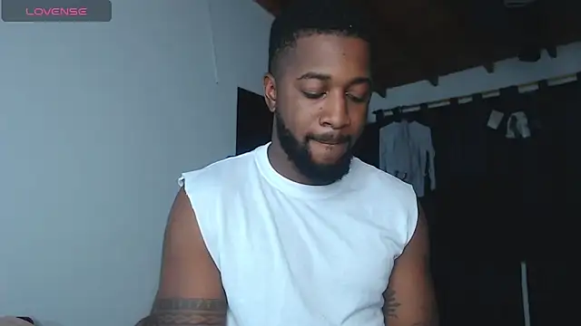 Snapshot of Drake_Nassir4 chatting on 7, 6, 2026 Drake Nassir4 online show from 7, 6, 2026