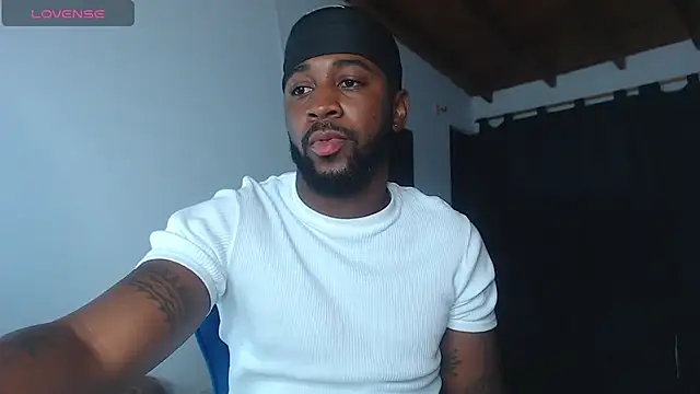 Snapshot of Drake_Nassir4 chatting on 6, 7, 2026 Drake Nassir4 online show from 6, 7, 2026