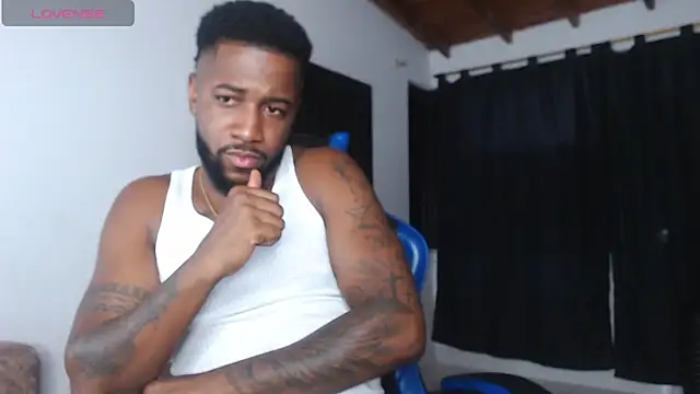 Snapshot of Drake_Nassir4 chatting on 7, 7, 2026 Drake Nassir4 online show from 7, 7, 2026
