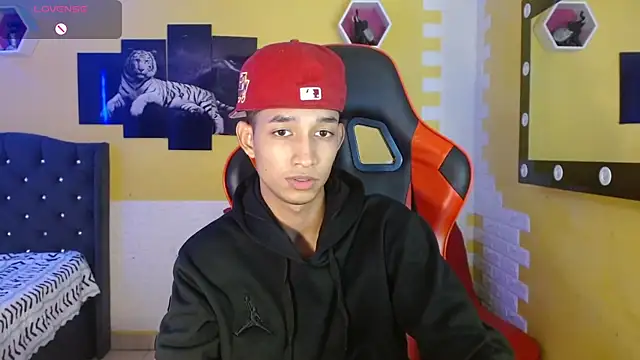 jose sexycumm online show from 2, 11, 2025