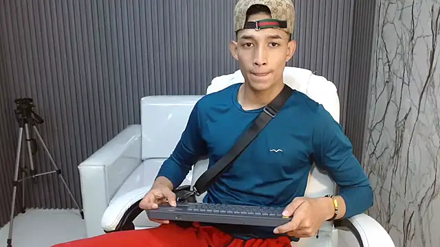 jose sexycumm online show from 8, 9, 2025