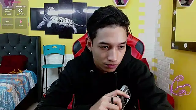 jose sexycumm online show from 15, 12, 2025