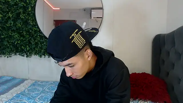 jose sexycumm online show from 17, 3, 2025