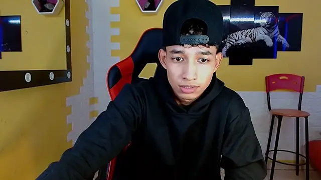 jose sexycumm online show from 16, 3, 2025