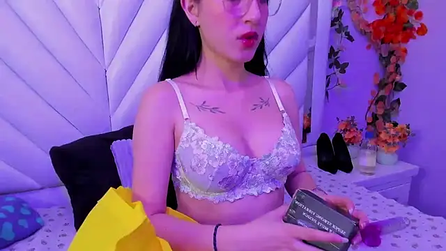 Snapshot of Katty_Queen chatting on 13, 5, 2026 Katty Queen online show from 13, 5, 2026