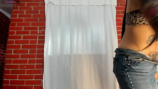 Snapshot of Kimandyuk chatting on 5, 11, 2025 Kimandyuk online show from 5, 11, 2025