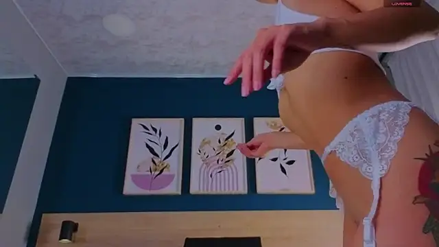 GabyPetit online show from 18, 9, 2025