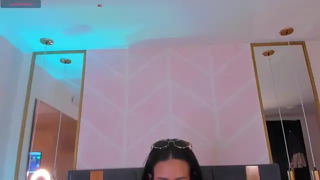 GabyPetit online show from 13, 11, 2025