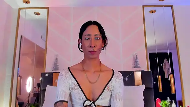 GabyPetit online show from 18, 11, 2025