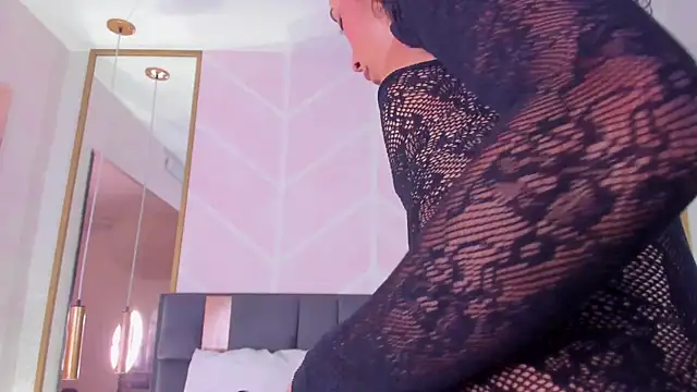 GabyPetit online show from 18, 12, 2025