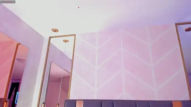 GabyPetit online show from 10, 2, 2026