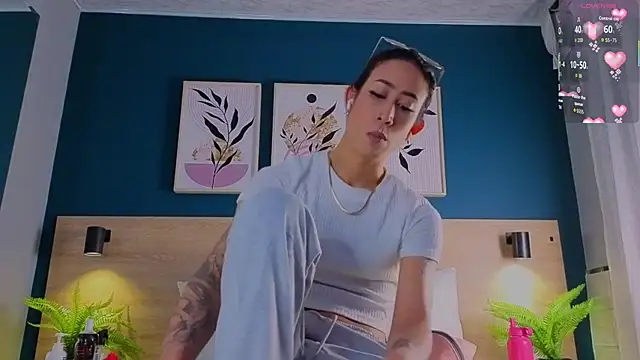 GabyPetit online show from 23, 9, 2025