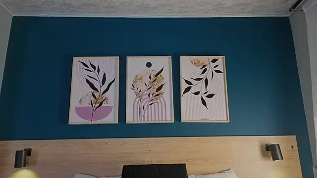 GabyPetit online show from 29, 10, 2025