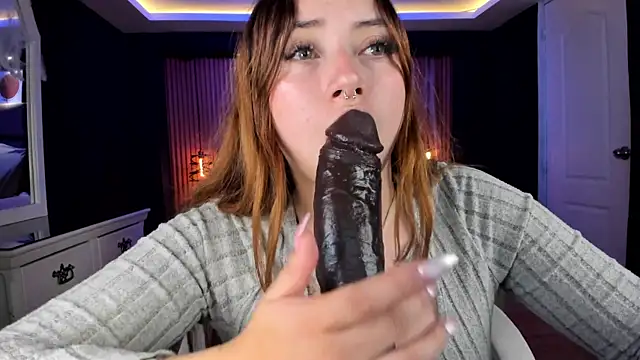 Mariana Castro9 online show from 6, 11, 2025