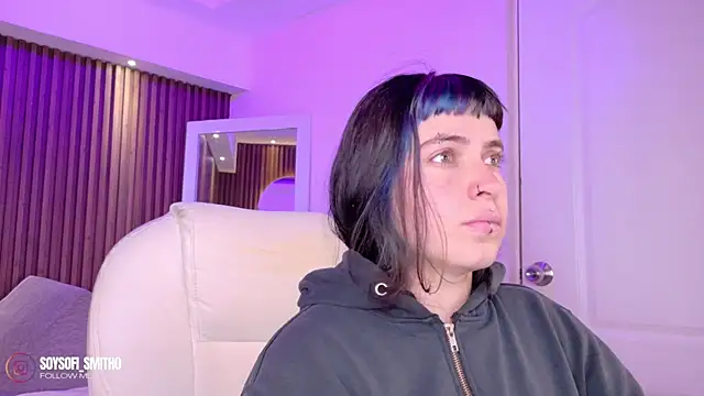 Lucy Smith2 online show from 8, 4, 2026