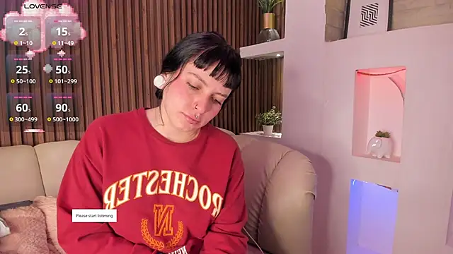 Lucy Smith2 online show from 15, 9, 2025