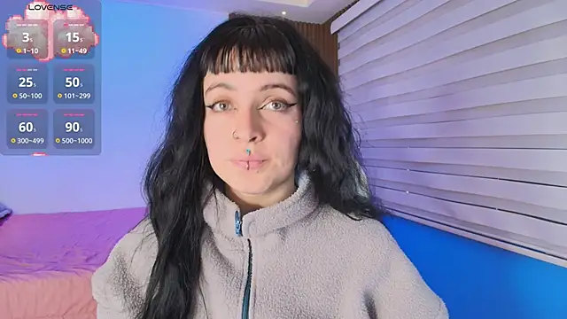 Lucy Smith2 online show from 30, 9, 2025