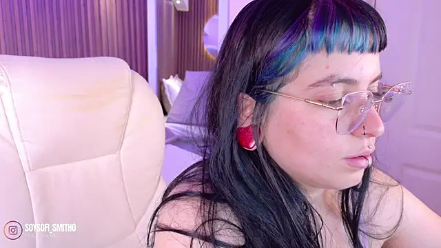 Lucy Smith2 online show from 11, 4, 2026