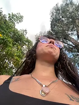 Snapshot of VioletaSubmissive chatting on 7, 7, 2026 VioletaSubmissive online show from 7, 7, 2026