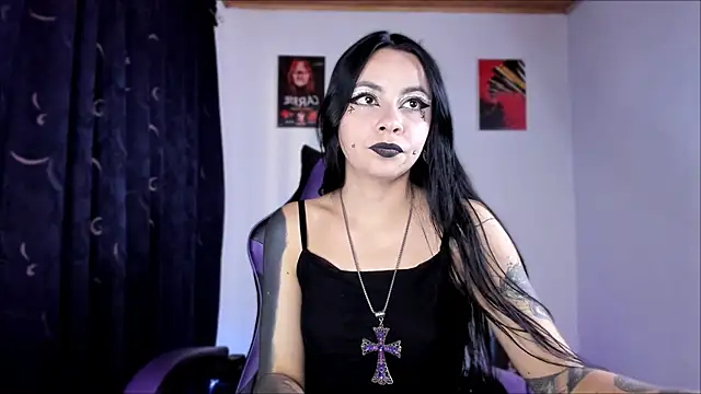 emilydolll666 online show from 1, 6, 2026