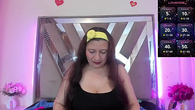 LILITH TORRES1 online show from 9, 7, 2026