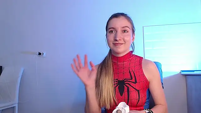 Eva Hailey  online show from 16, 5, 2026